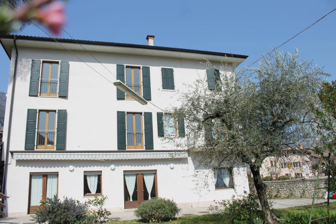 Hotel Garni Delle Rose Ceniga Exterior foto