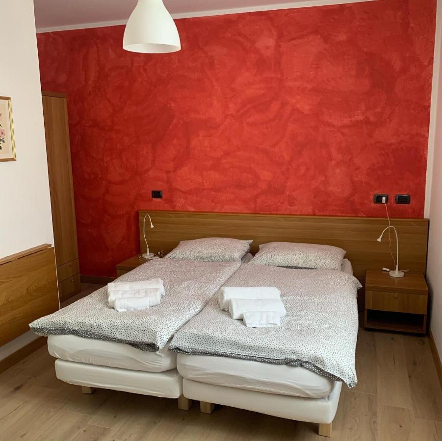 Hotel Garni Delle Rose Ceniga Exterior foto